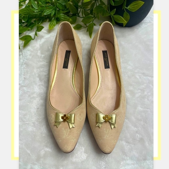 Louis Vuitton Shoes - LV Louis Vuitton Ballerina Slip-On Flats Gold Flower Bows Size 34.5